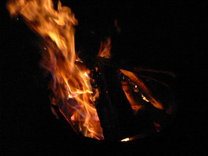 Camping Trips > May Long Weekend, 2003 > Picture 301
 (Click on image for a larger view)