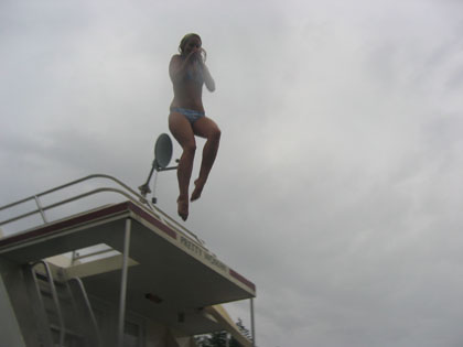 Houseboat 2005 > John's Pictures > Picture 40
 (Click on image for a larger view)