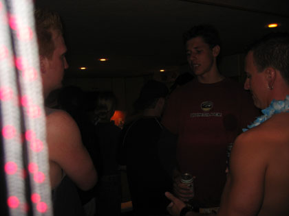 Houseboat 2005 > John's Pictures > Picture 102
 (Click on image for a larger view)