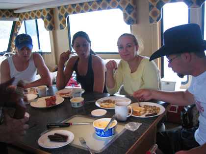Houseboat 2005 > John's Pictures > Picture 174
 (Click on image for a larger view)