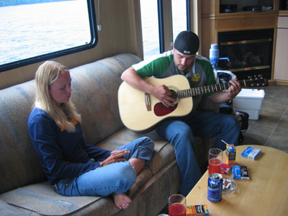 Houseboat 2005 > John's Pictures > Picture 201
 (Click on image for a larger view)