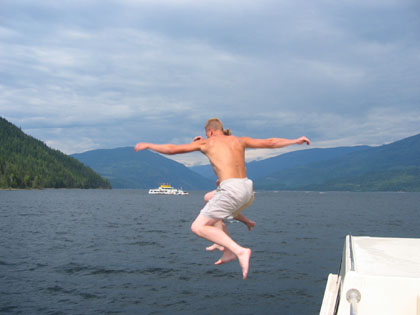 Houseboat 2005 > John's Pictures > Picture 211
 (Click on image for a larger view)