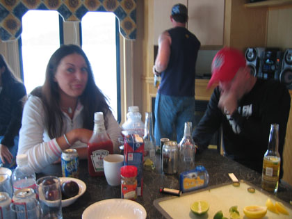 Houseboat 2005 > John's Pictures > Picture 260
 (Click on image for a larger view)