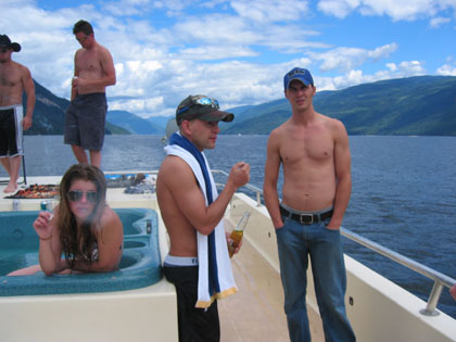 Houseboat 2005 > John's Pictures > Picture 334
 (Click on image for a larger view)
