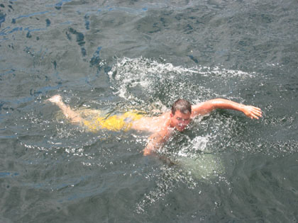 Houseboat 2005 > John's Pictures > Picture 370
 (Click on image for a larger view)