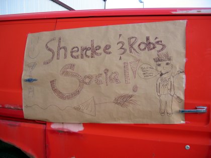'This Way to Rob & Lee's Wedding Social'
