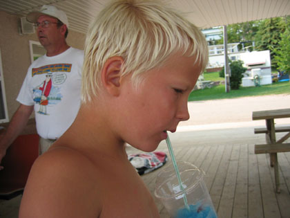 Pine Lake 2003 > August 15-17 > Picture 31
 (Click on image for a larger view)